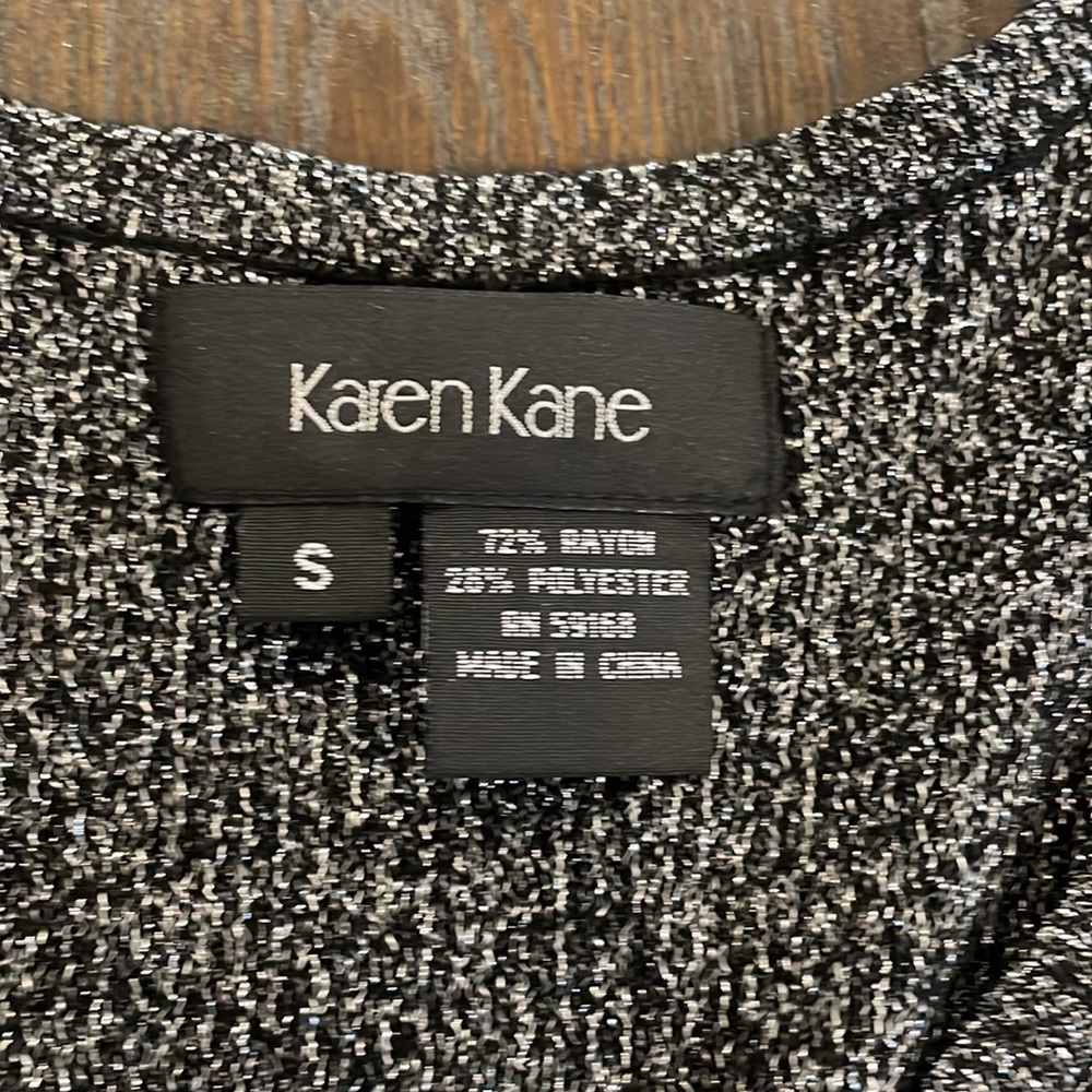 Top - Picture 2 of 5